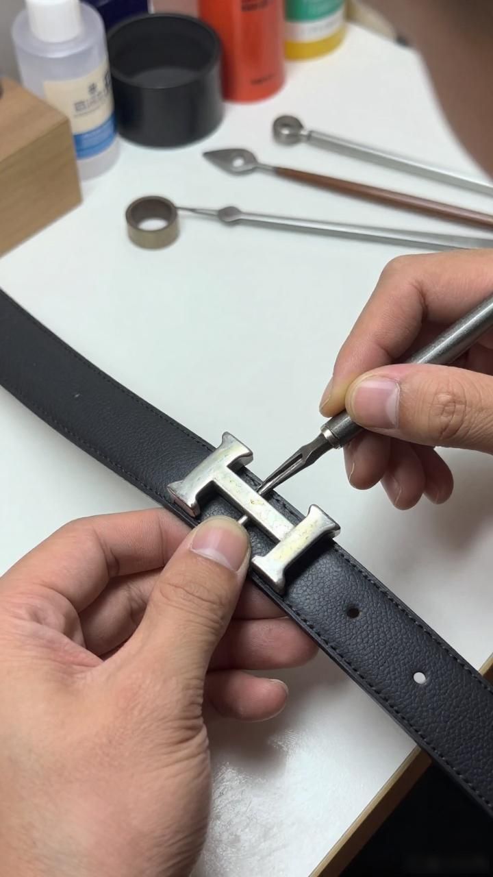 爱马仕腰带皮带剪短打孔维修修复翻新_爱马仕皮带打了五个洞怎么办_爱马仕皮带打孔要钱吗